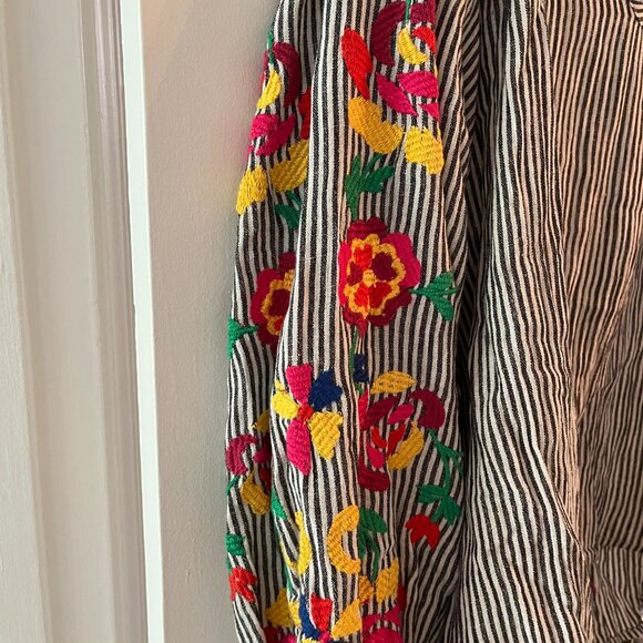 Embroidered top - Picture 5 of 6